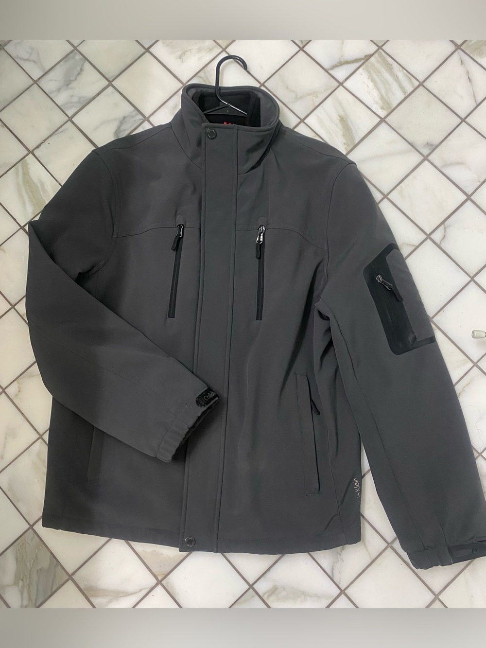 Calvin Klein Men’s Soft Shell Jacket Medium Dark Gray Zip Front Lightweight